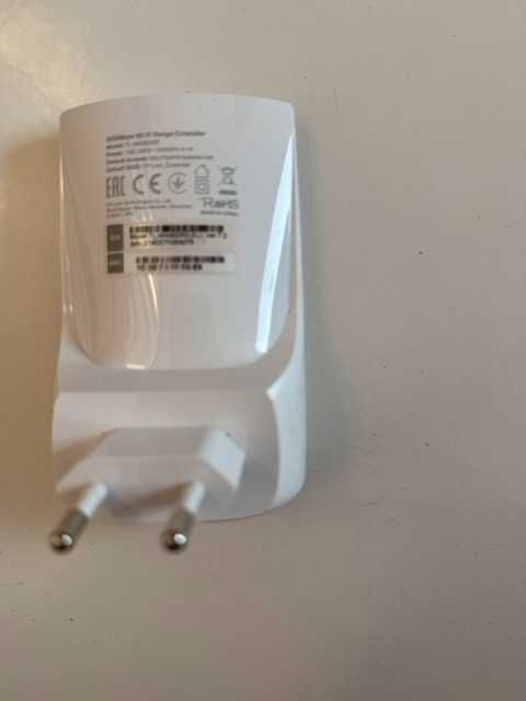 wzmacniacz sygnału Wi-Fi marki TP-Link