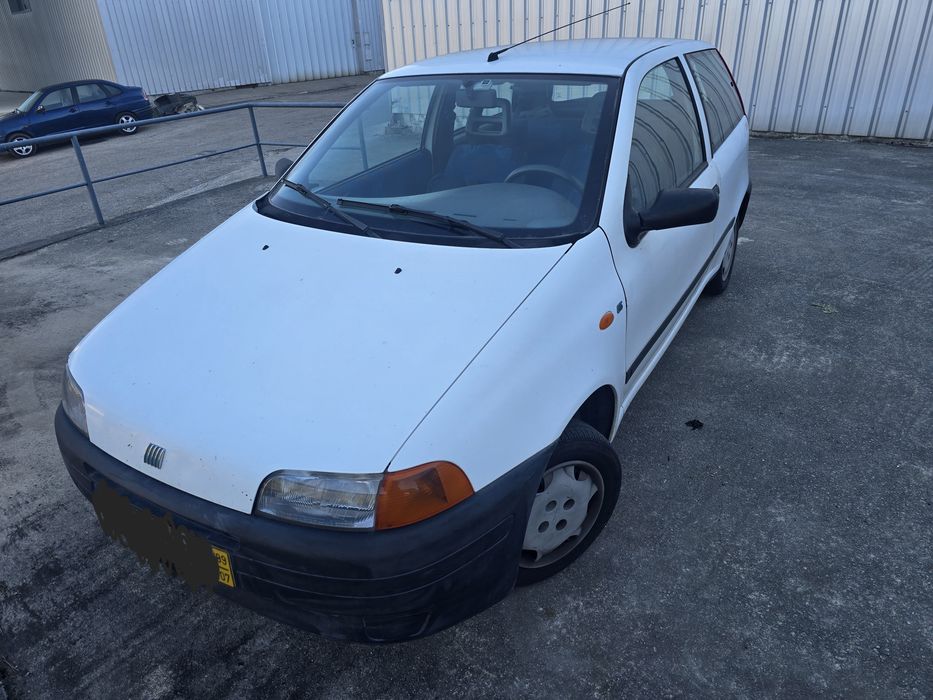 Punto 1999 branco estimado
