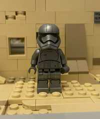 Lego star wars minifigurka phasma pointed figurka kolekcjonerska