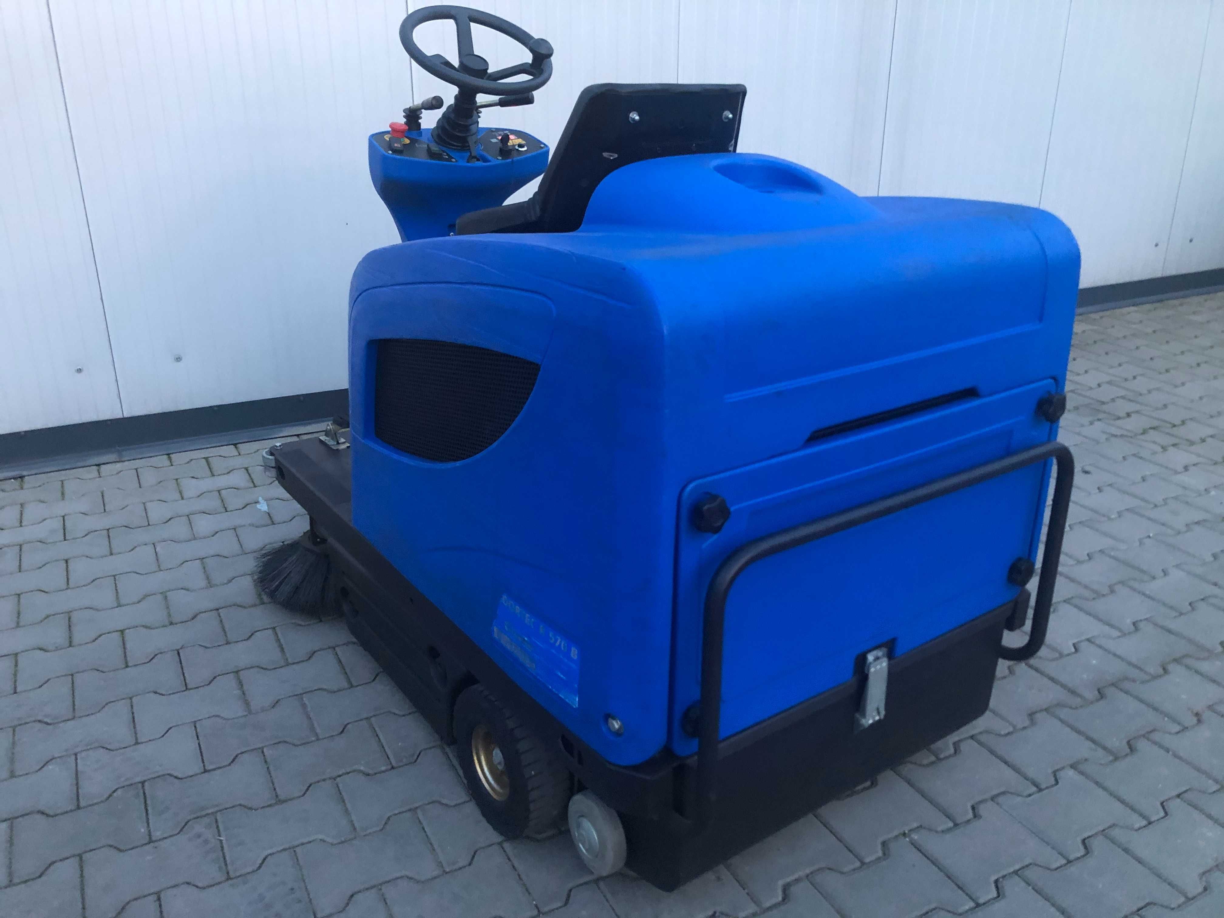 Zamiatarka Alto Sweeper Floortec R 570 Bateryjna