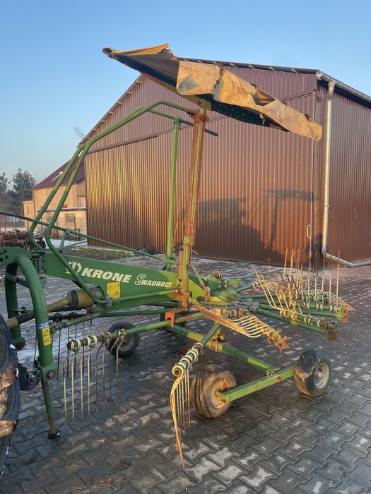 Zgrabiarka KRONE SW 46(4,6 m serokosc robocza)