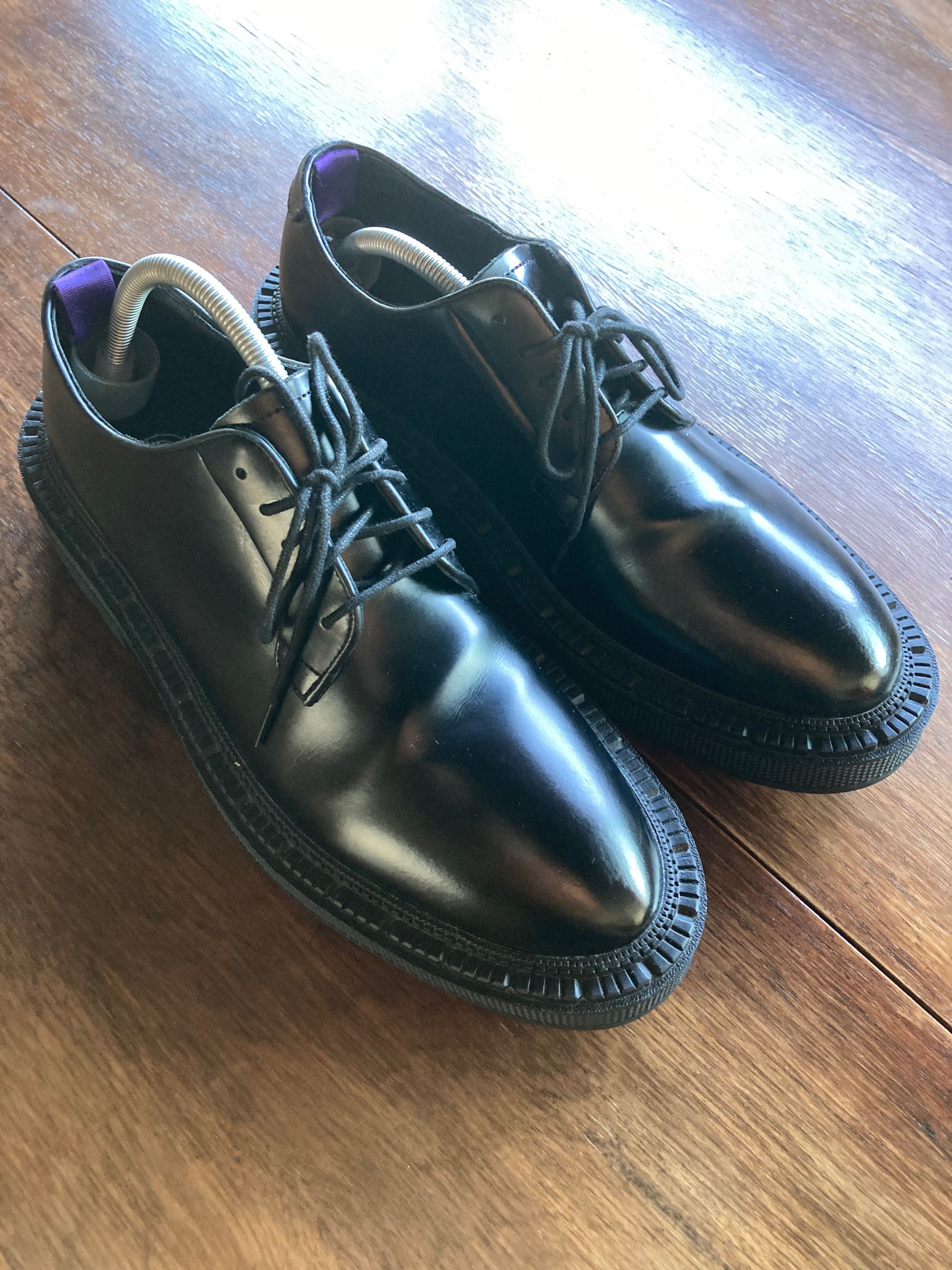 Sapatos EYTYS 43