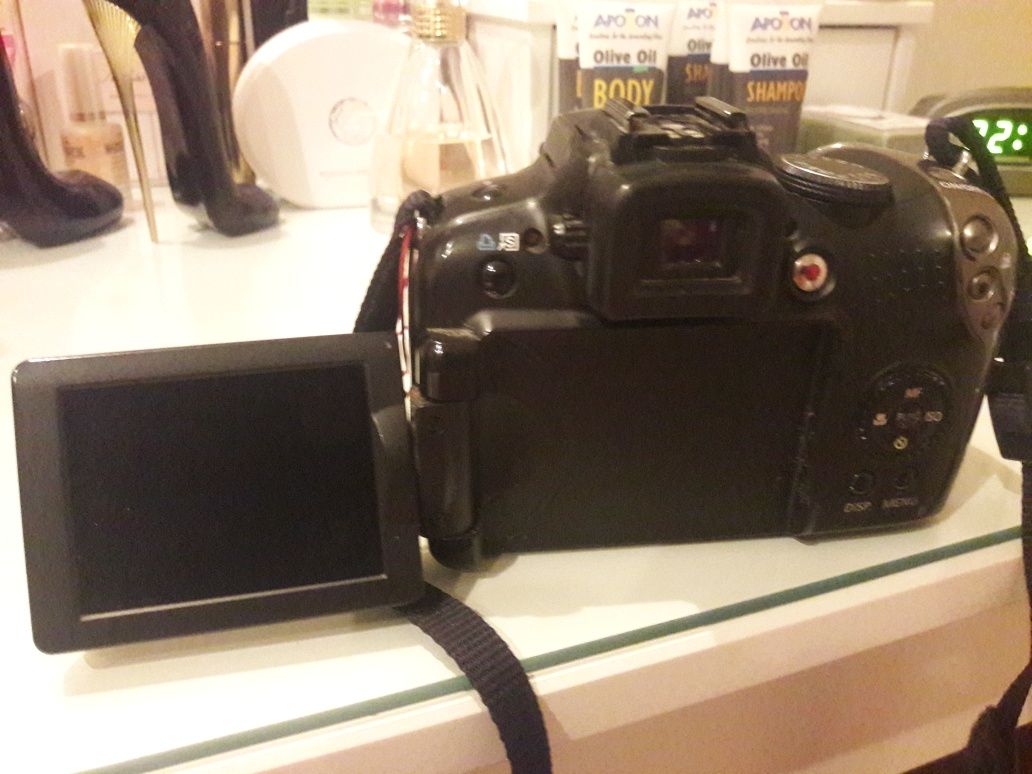 Фотоапарат Canon PowerShot SX20 IS