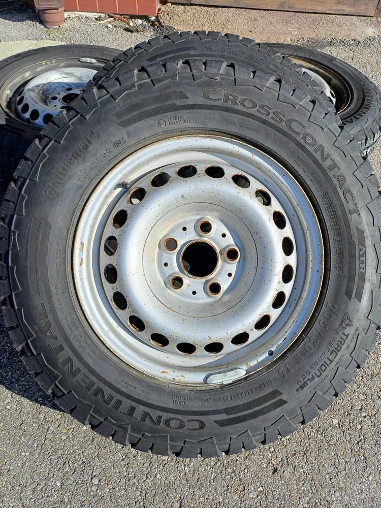 Opony Continental Crosscontact ATR 205/80 R16