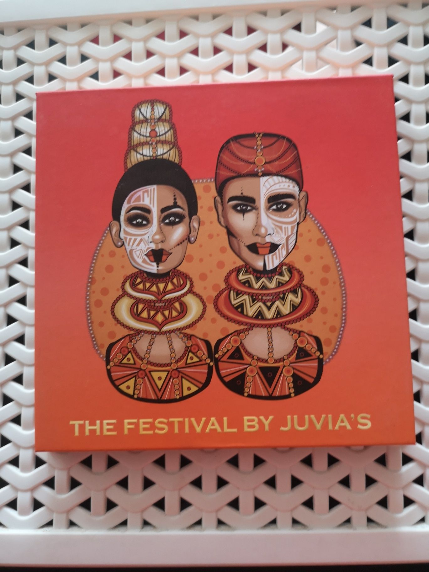 Paleta The Festival by Juvia's Place