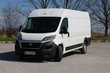 Wynajem busa dostawczego Fiat Ducato L4H2 wypożyczalnia