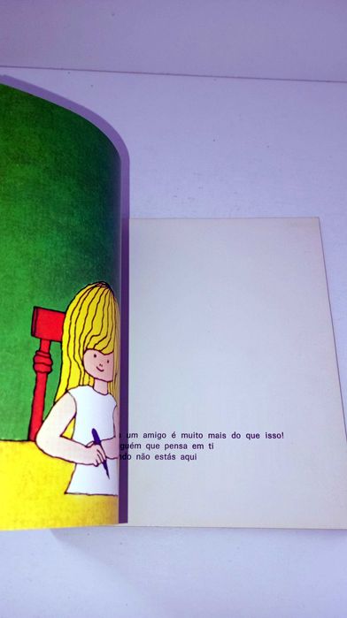 Um Amigo - livro infantil