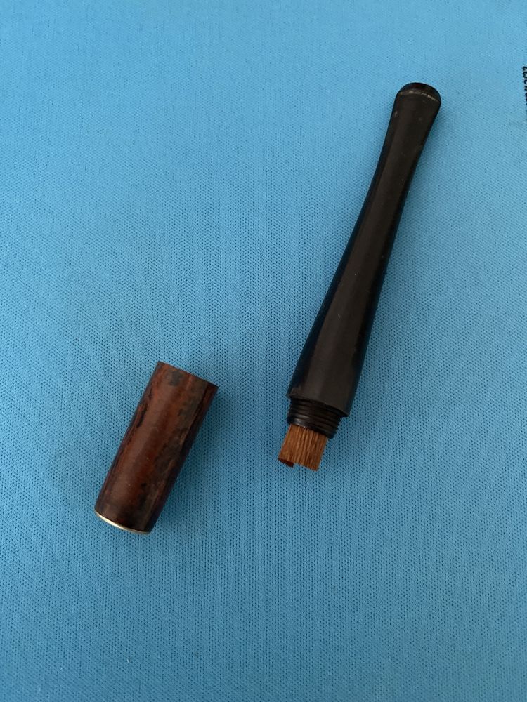 Cigarreira Antiga em Madeira com estojo