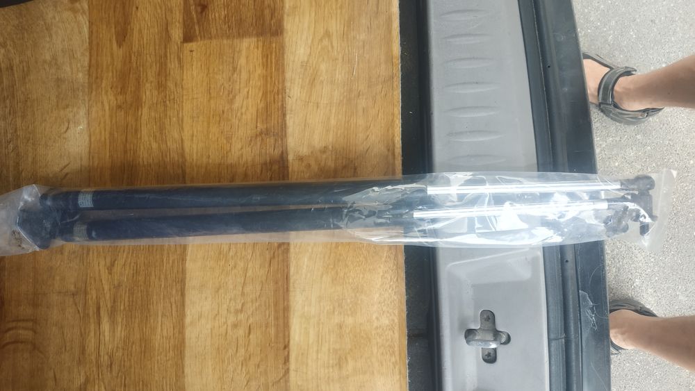 Газові опори кришки багажника Mitsubishi Grandis MN145655 працюючі