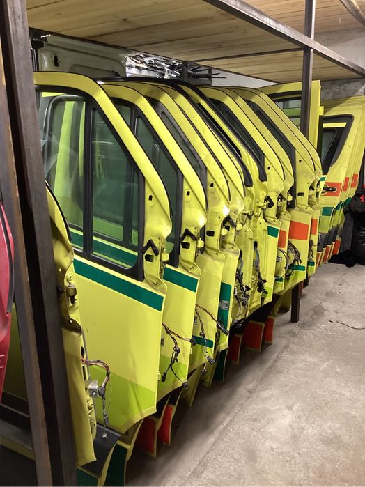 Дверь передняя Mercedes Sprinter 906 Volkswagen Crafter Дверка