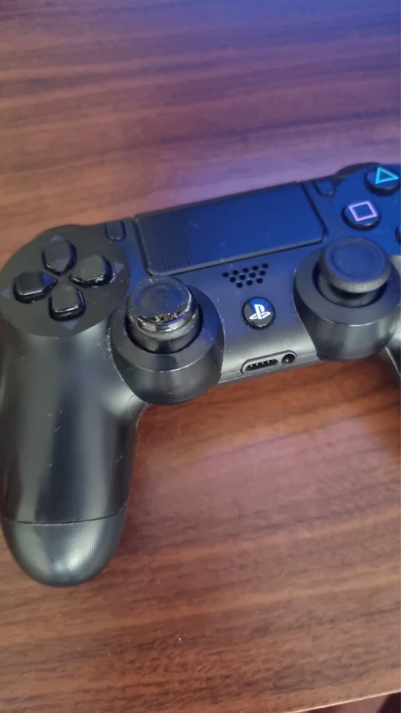 PlayStation 4 Slim + jogos