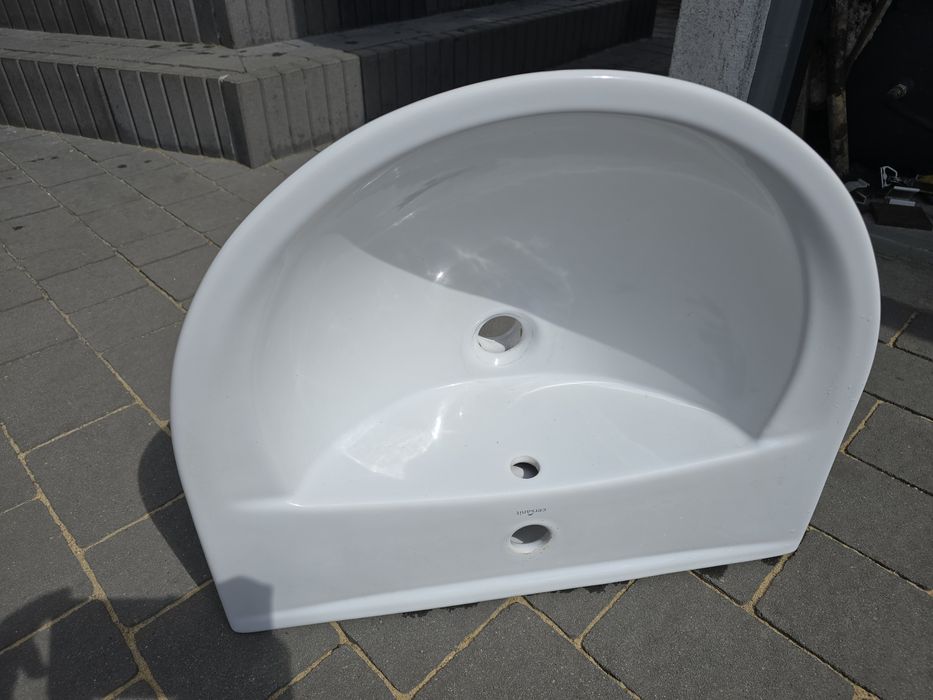 Umywalka łazienkowa 55x46.