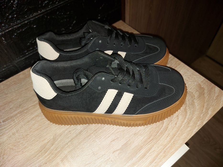 Buty sneakersy 39