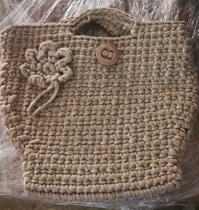 Vendo peças de artesanato