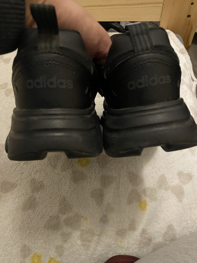 Adidas strutter skórzane  buty 40 2/3