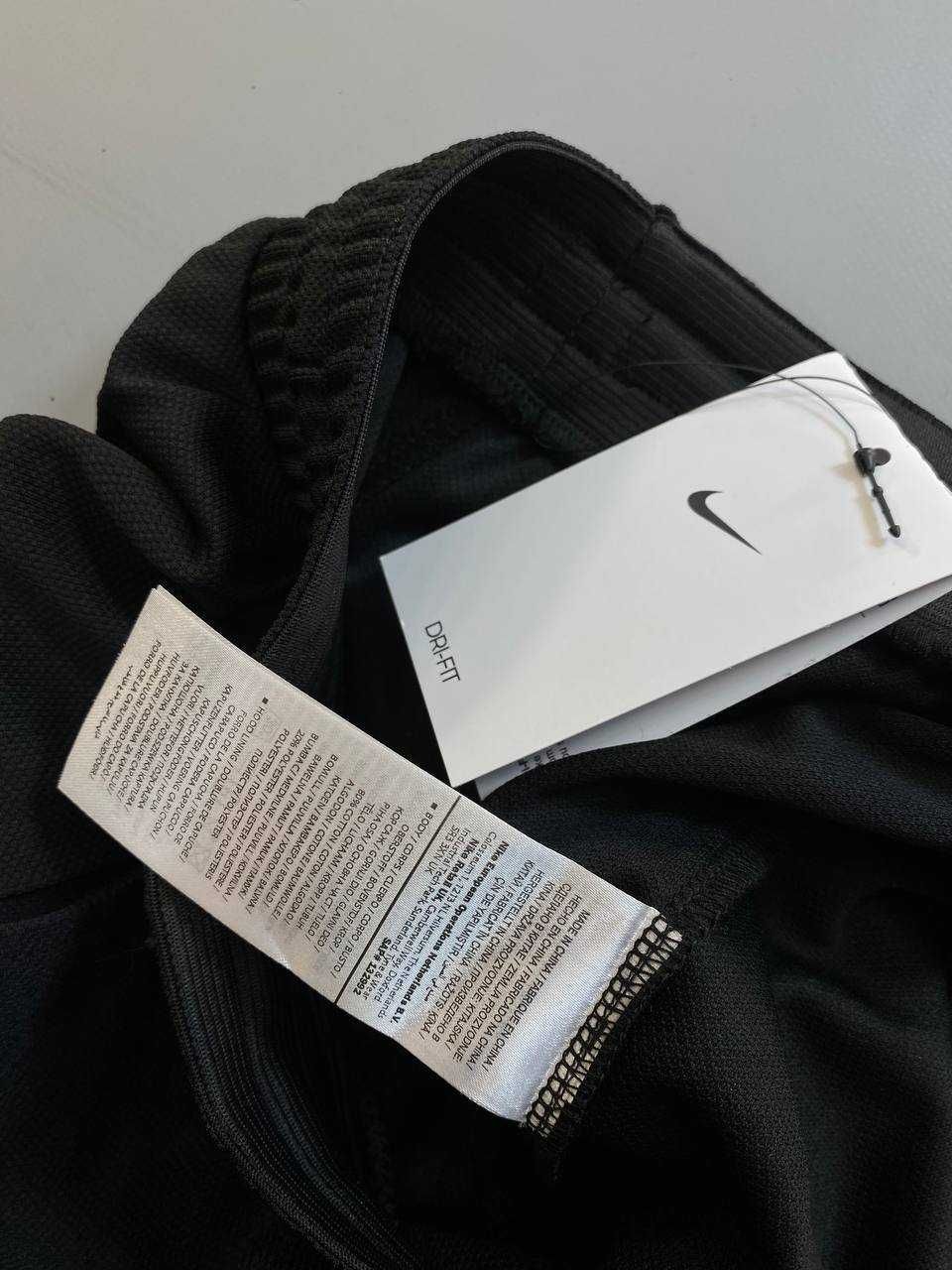 Оригінальні Чоловічі спортивні шорти найк / Nike big swoosh