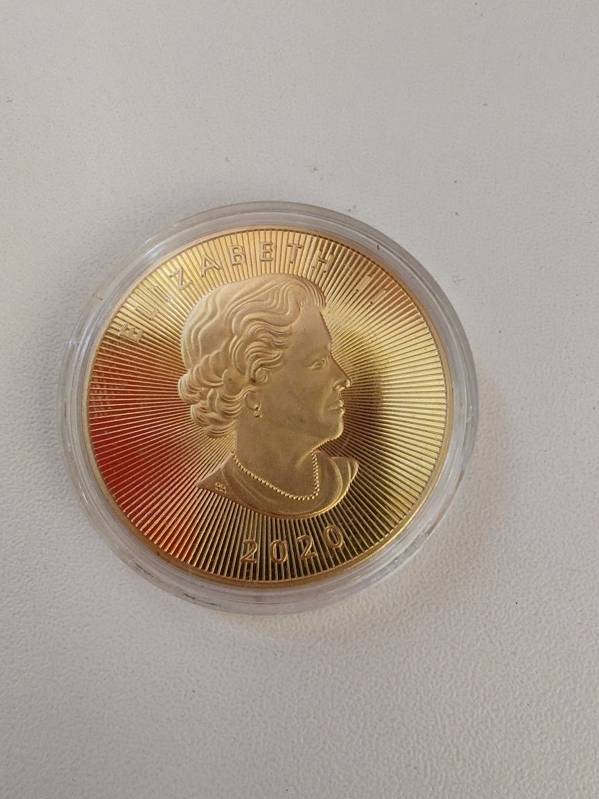 Replika monety Elizabeth II.