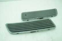 KRATKA MASKI WLOT LEWA PRAWA A2218800305 A2218800305 Mercedes W221