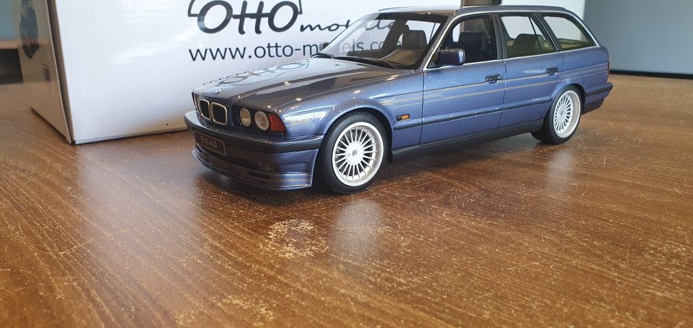 1:18 Otto Alpina E34 B10 4.0 Touring 1995 (OT944)