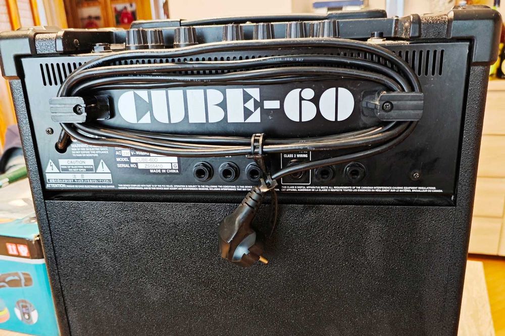 ROLAND Cube 60 - wzmacniacz gitarowy