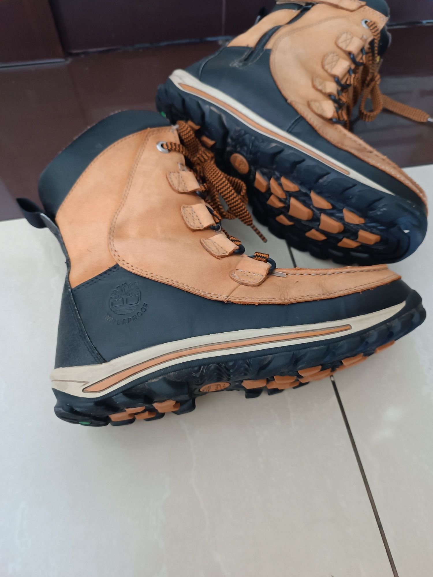 Obuwie zimowe chłopięce Timberland r 35,5