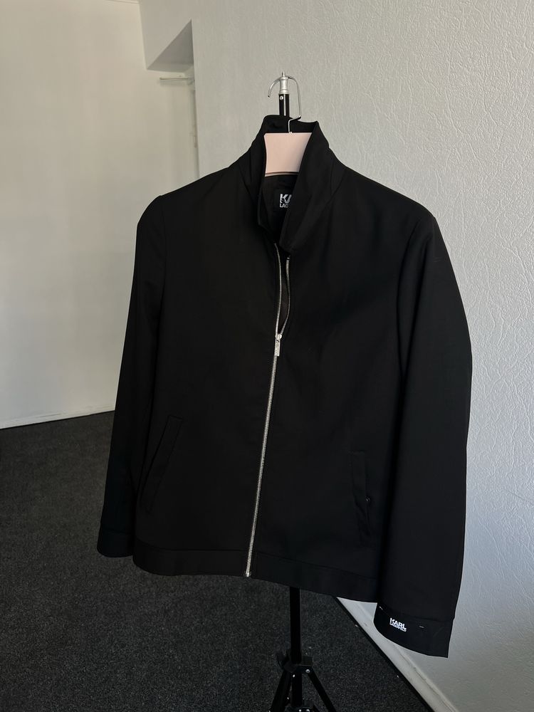 Karl lagerfeld куртка чоловіча чорна  s- m ( 50 розмір )