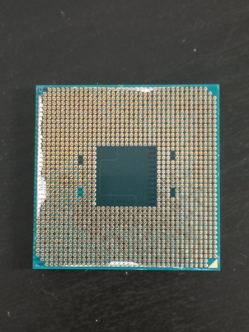 Procesor AMD Ryzen 3200g