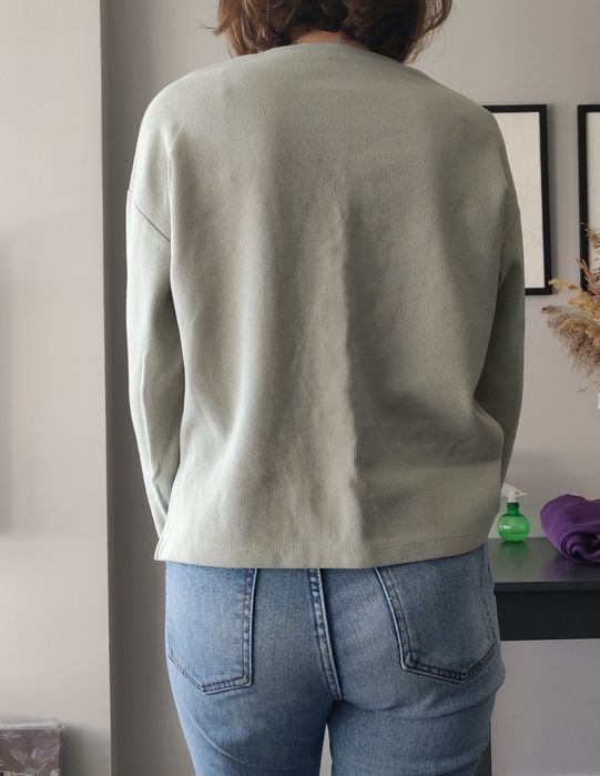 Кофтинка ніжно-оливкова