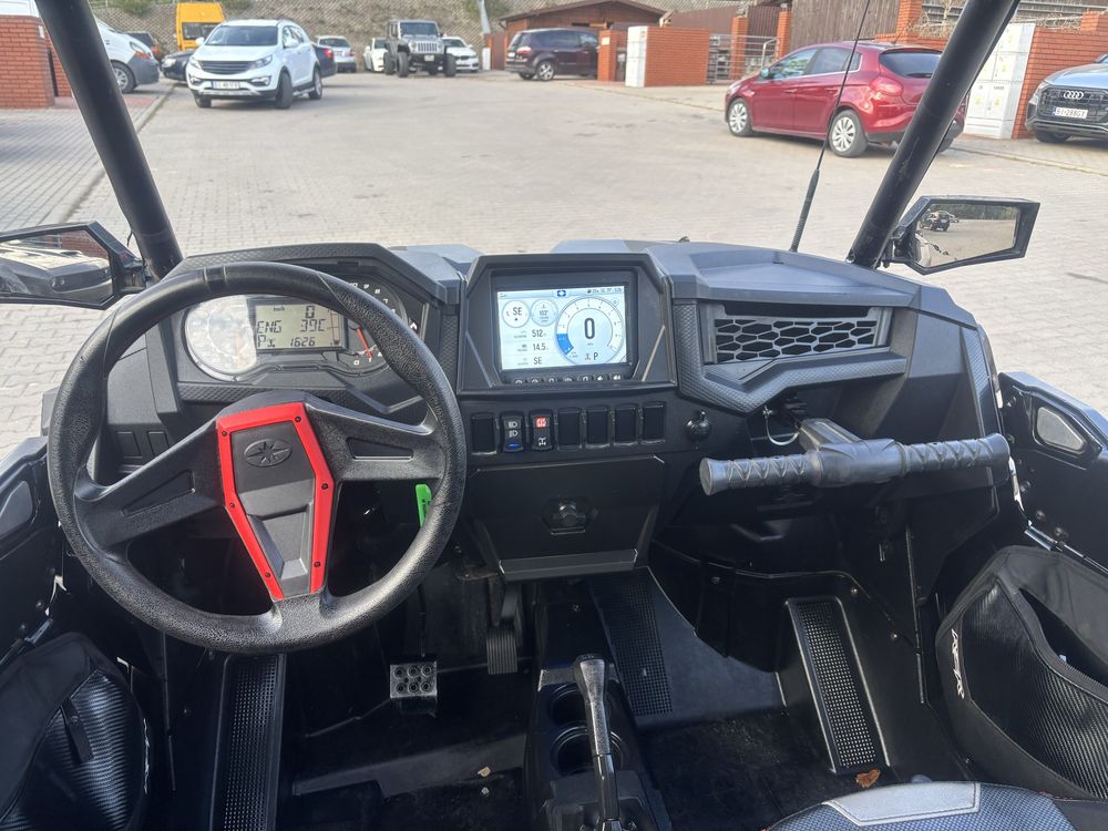 Polaris rzr 1000 xp4