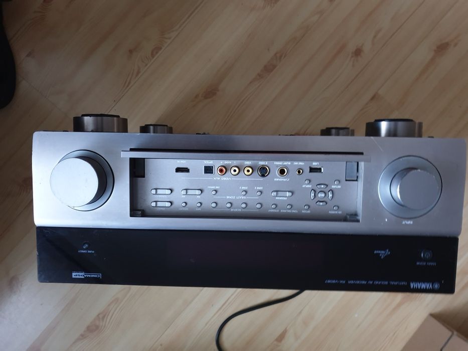 Amplituner Yamaha RX-V2067