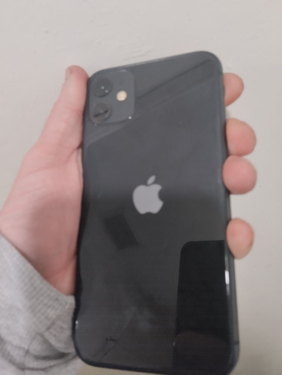 iPhone 11  4/64 black