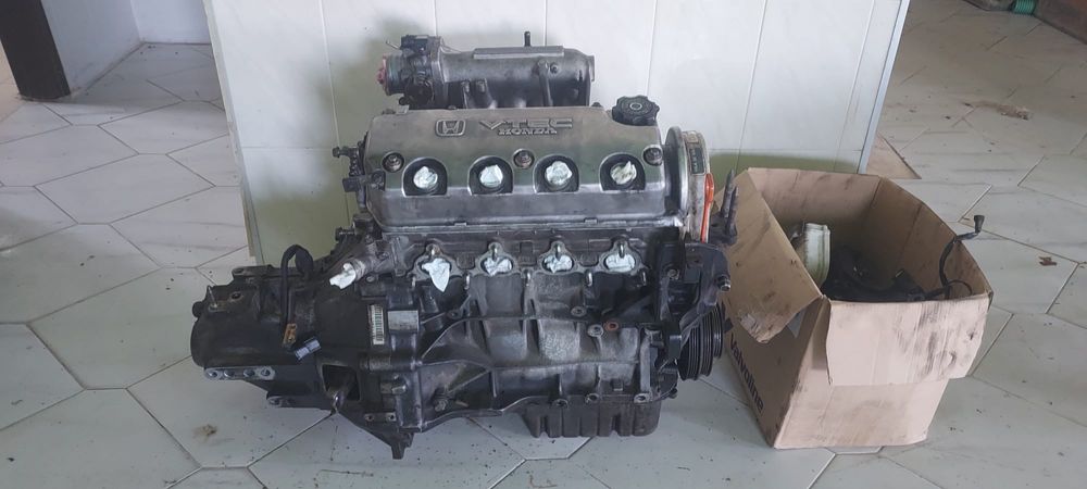 Motor honda Civic VTEC