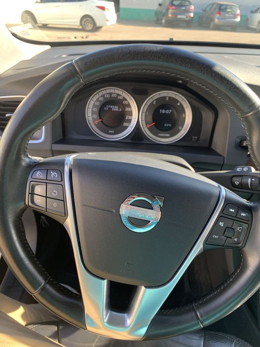 Volvo V60. Механика. 1,6 дизель. 2011