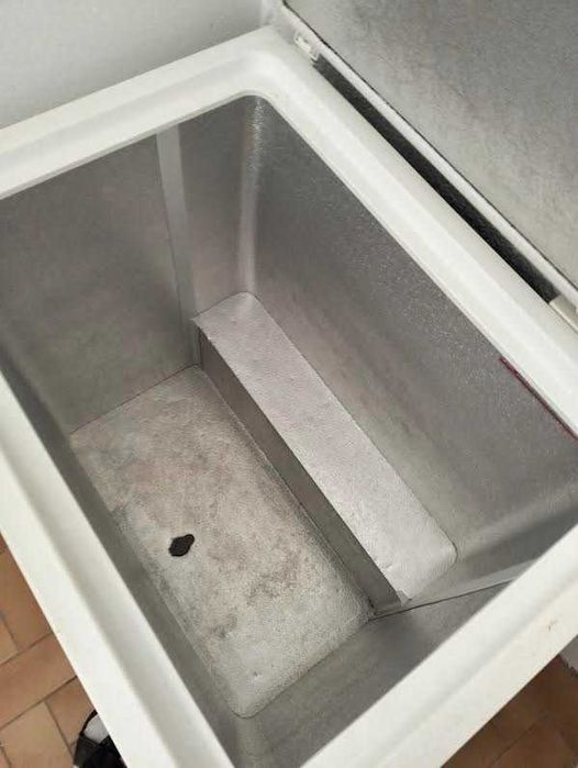 Congelador em muito bom estado de funcionamento