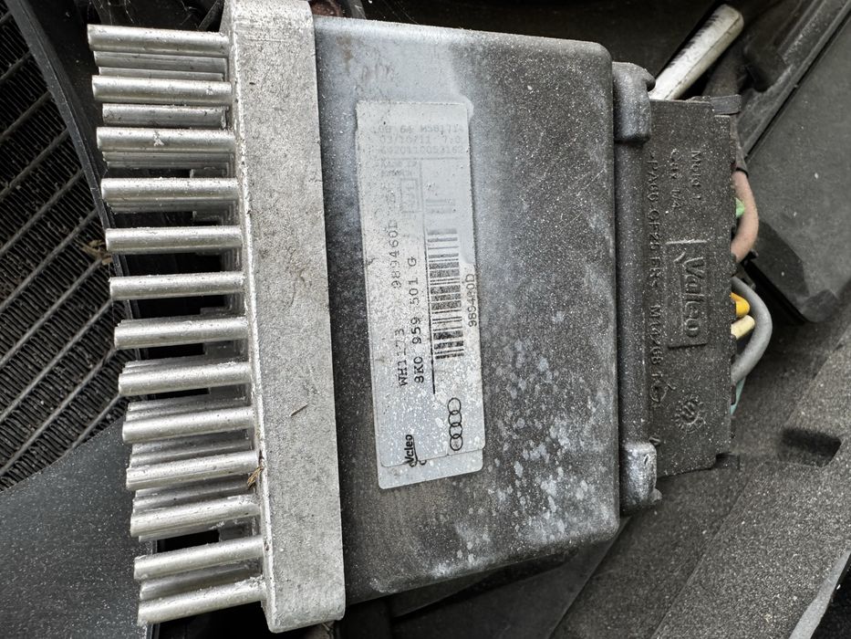 pas przedni Wentylatory chłodnice audi A6 A7 A6 3.0  993328L wiatraki