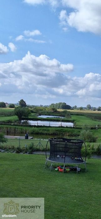 Dom z 3 stawami, wędzarnią na sprzedaż!