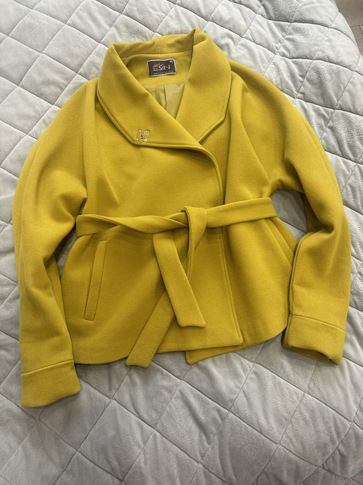 Коротке пальто / пальто