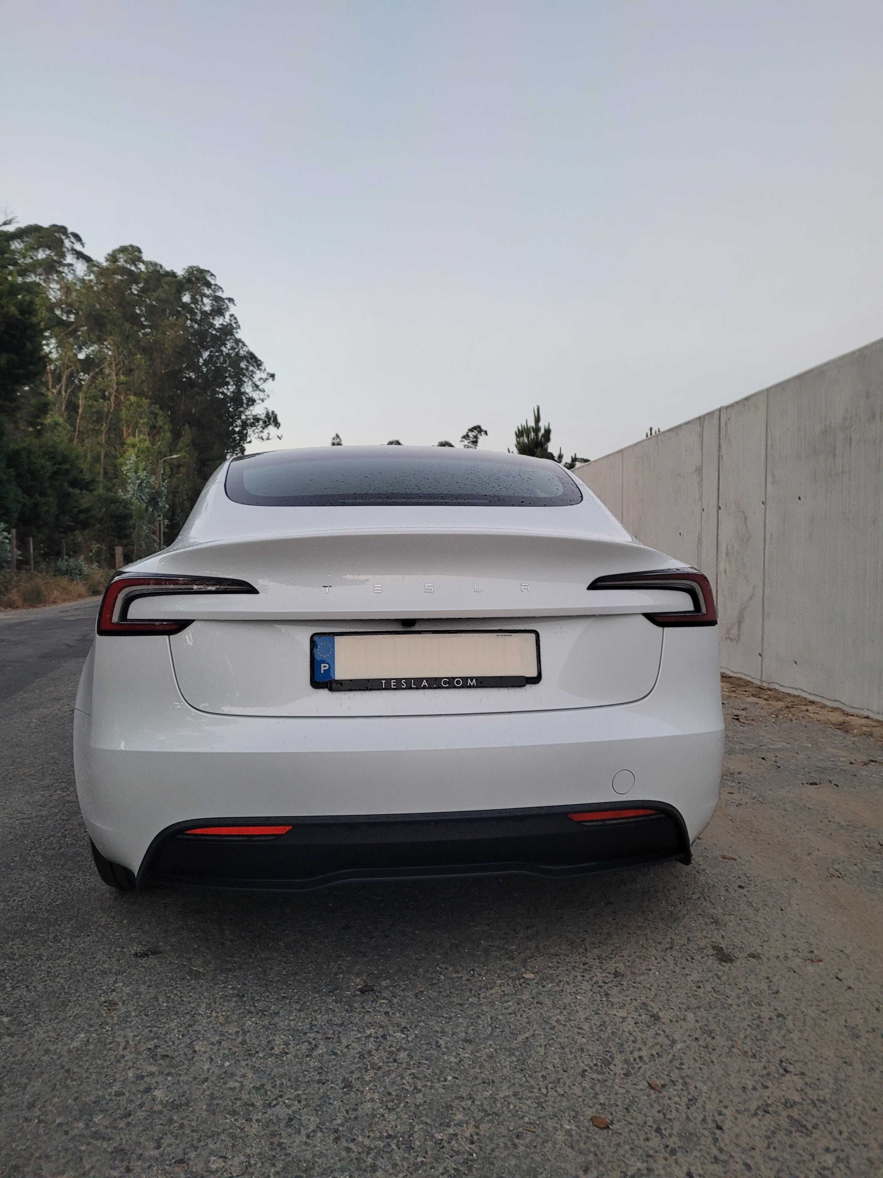 Tesla Model 3 2024 com novo (Highland de 2024 com 20.000Km)