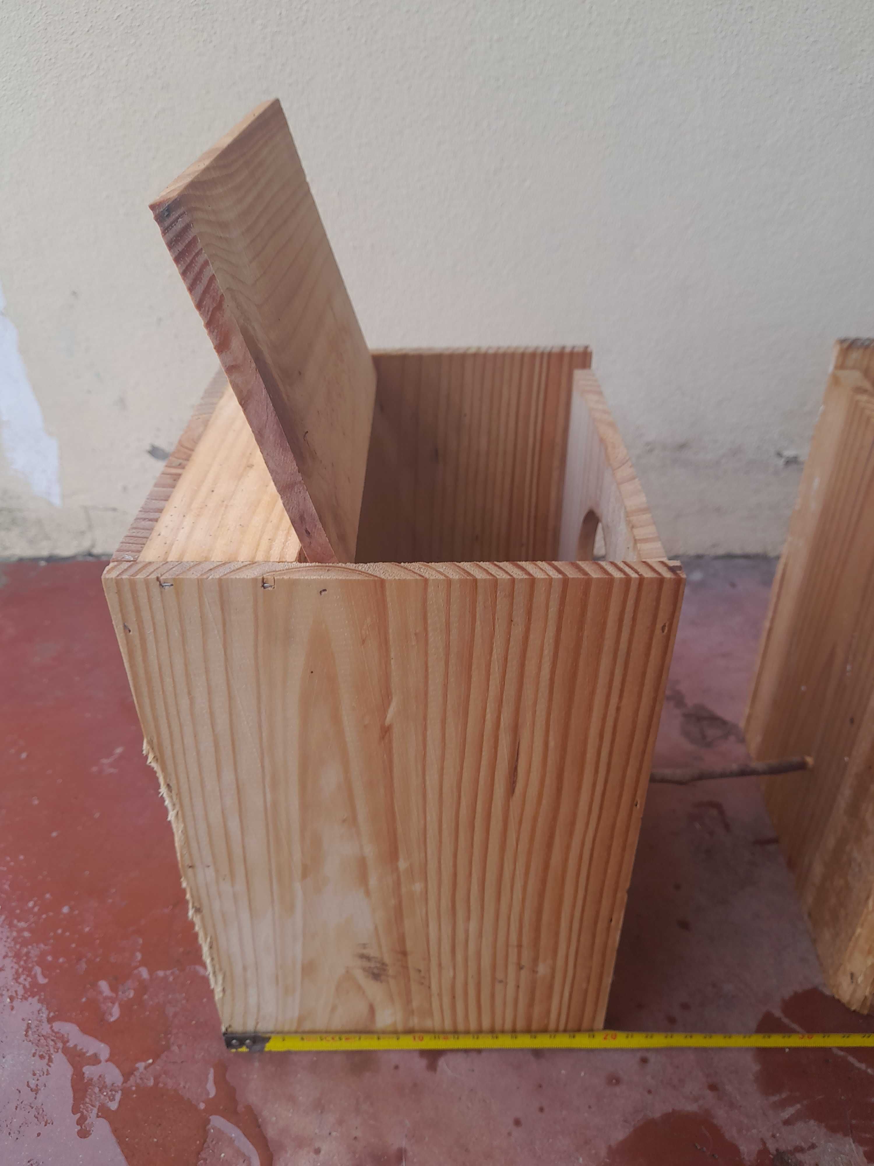 Vendo ninhos para caturras.
