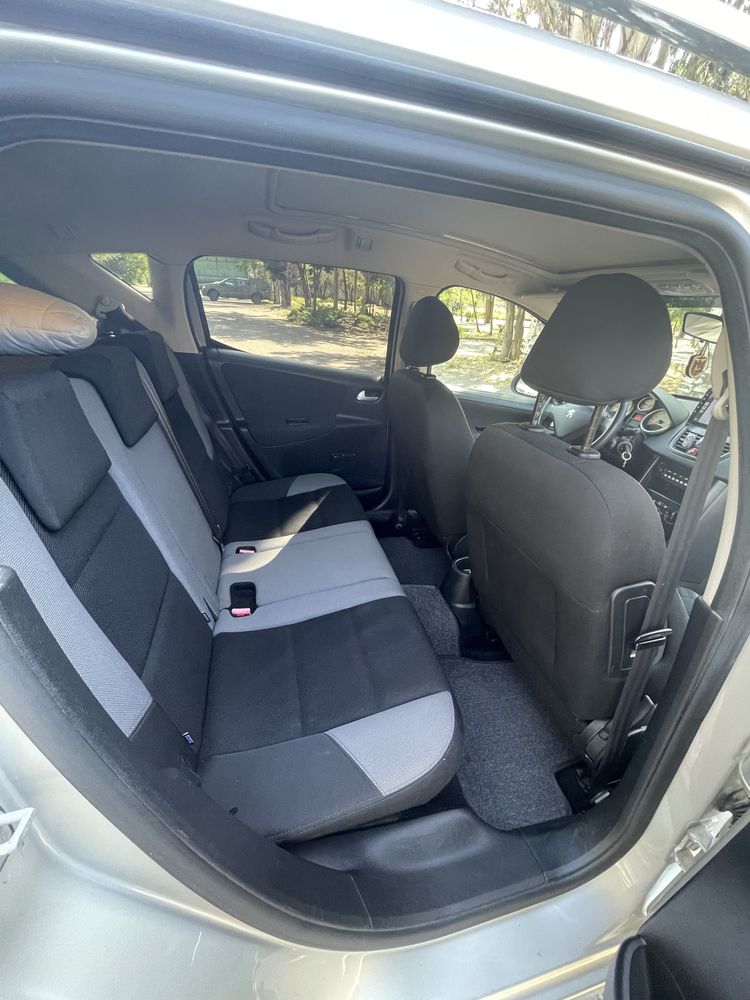 Продам авто Peugeot 207 sw