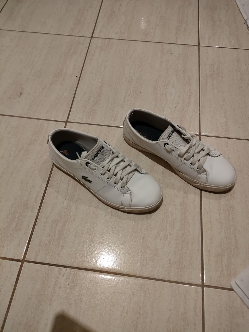 Buty białe firmy Lacoste rozmiar 36