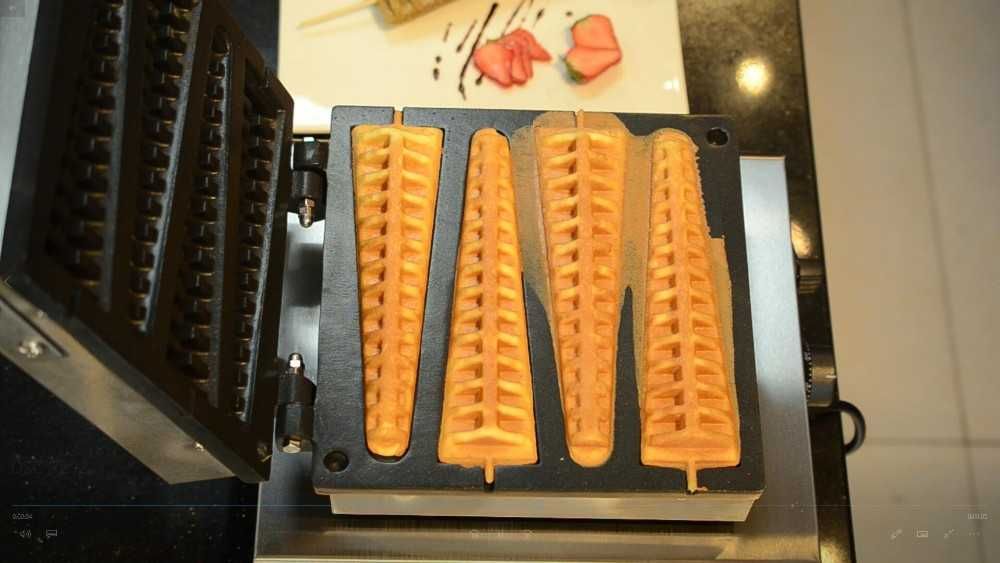 Gofrownica do gofrów na patyku wafle choinki gastronomia gofry LOLLY