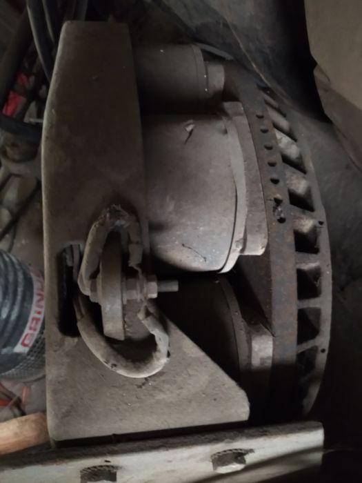 Travão elétrico para camião