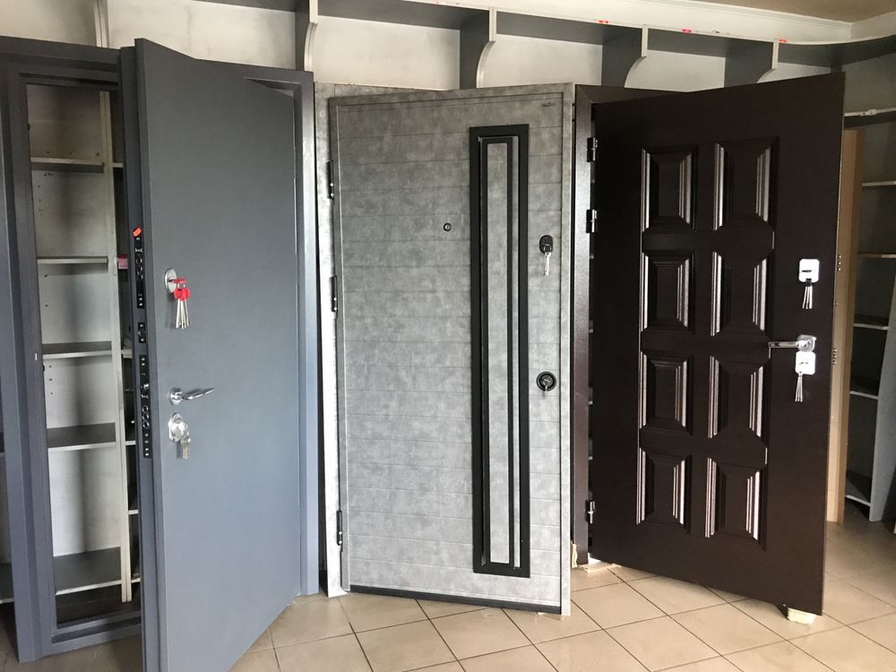Вхідні двері броньовані РОЗПРОДАЖ ціна від 6500гр.