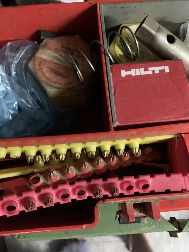 Gwoździarka Hilti