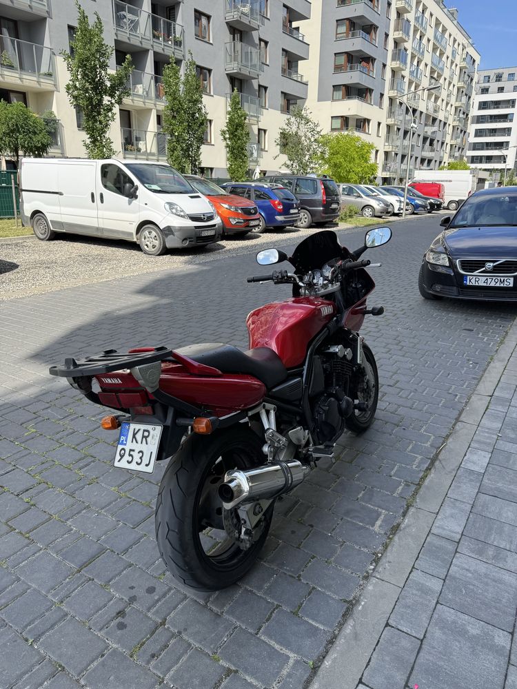 Yamaha FZS 600 Fazer
