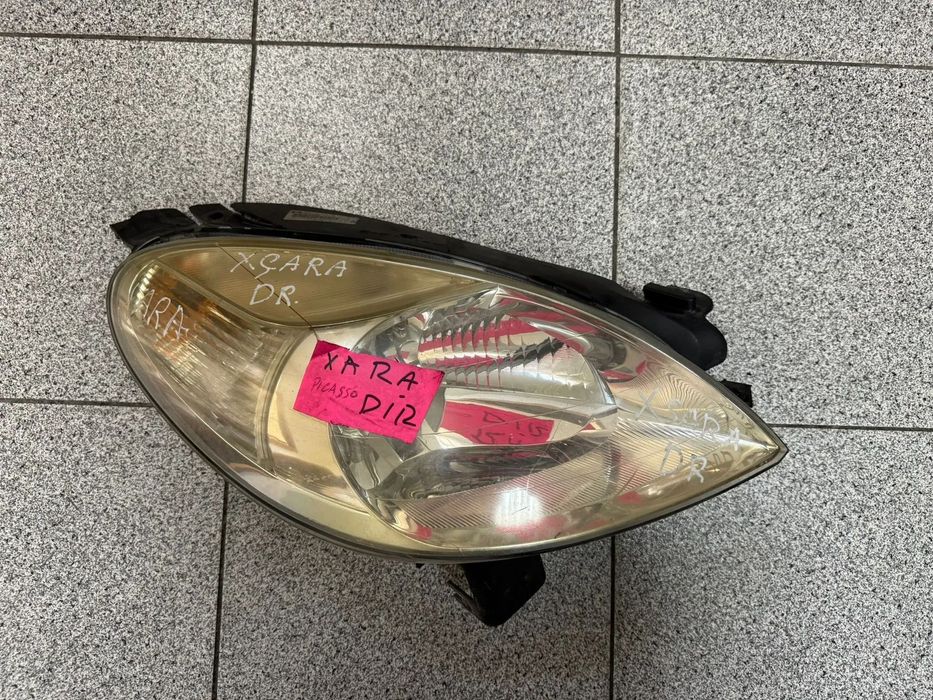 Farol citroen xsara direito