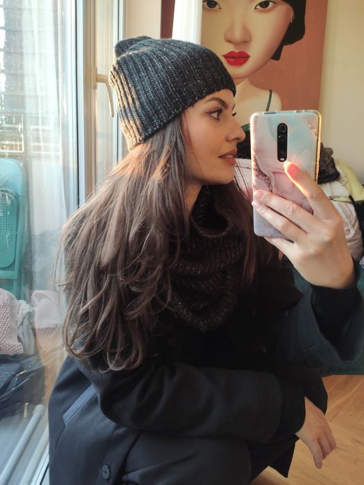 NOWY czarny komplet z metalizowaną nicią czapka + komin