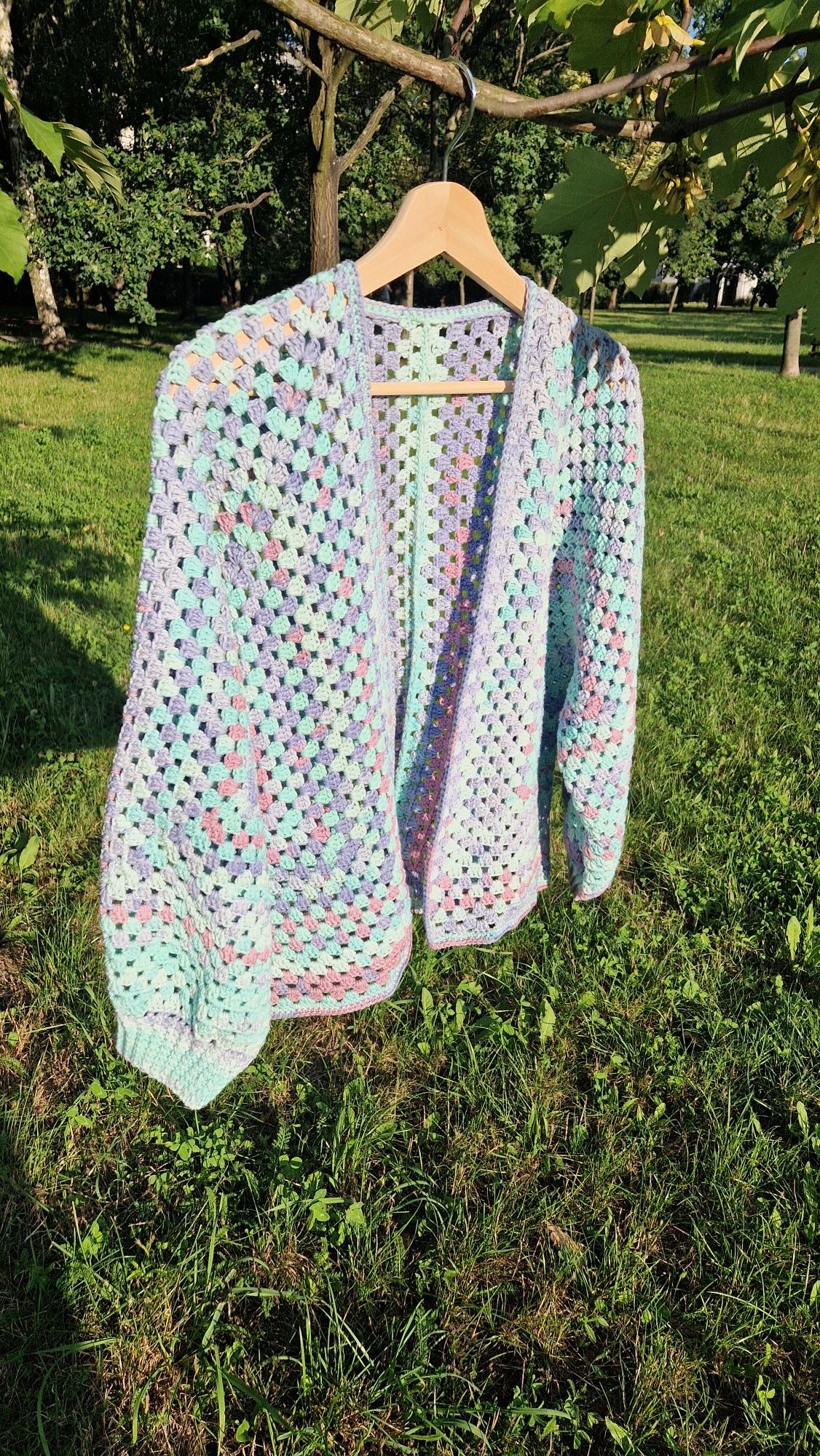 Sweter Hexagon na szydelku