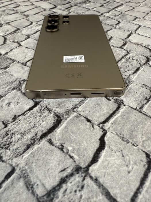 New Samsung Galaxy S25 Ultra 12/512gb Global Titanium Gray 1050$